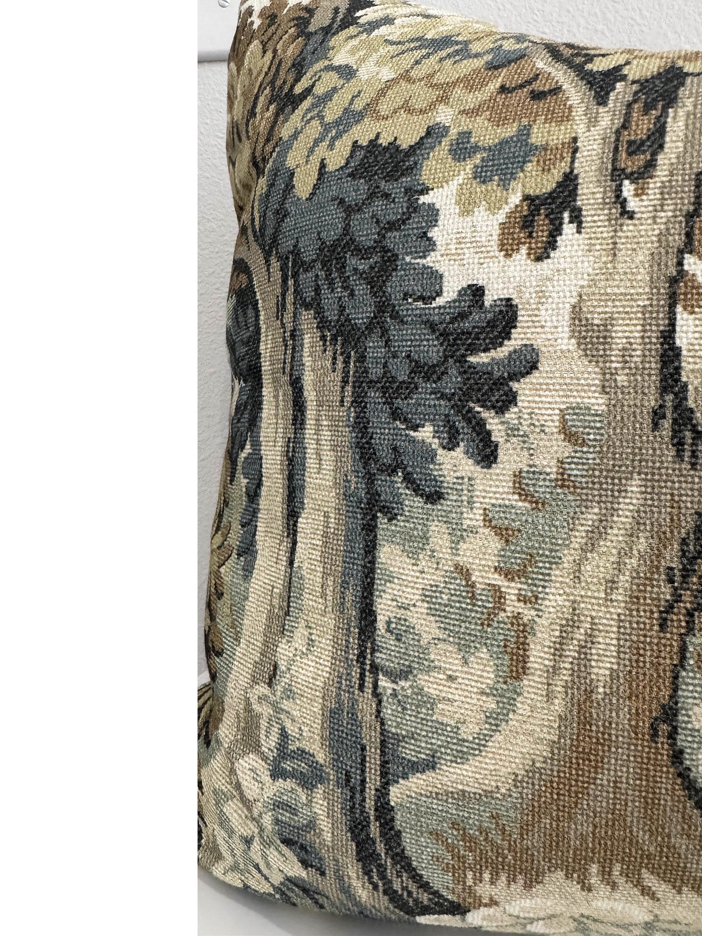 Scenic Tree Pillow Cover, Vintage Style