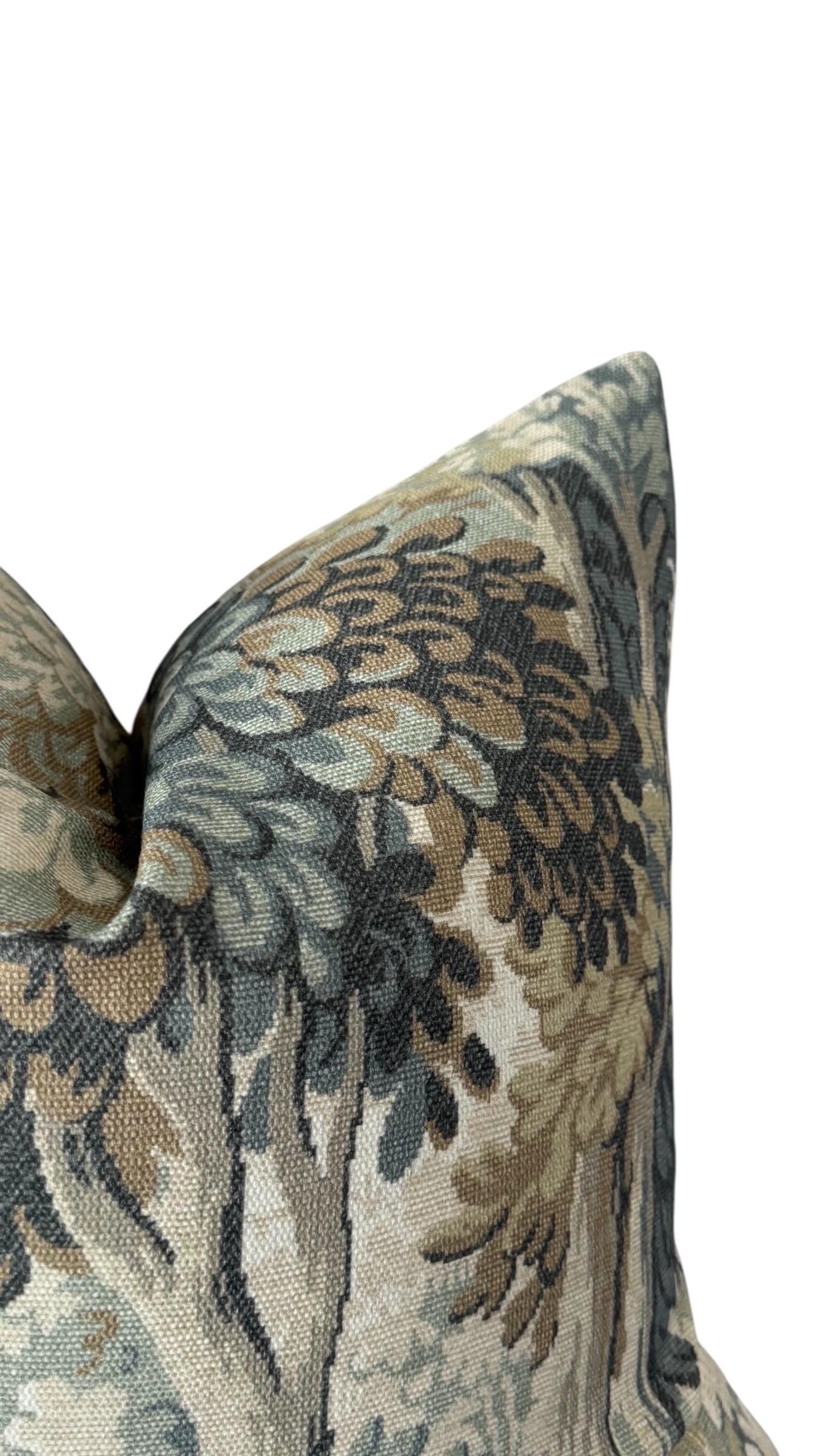 Scenic Tree Pillow Cover, Vintage Style