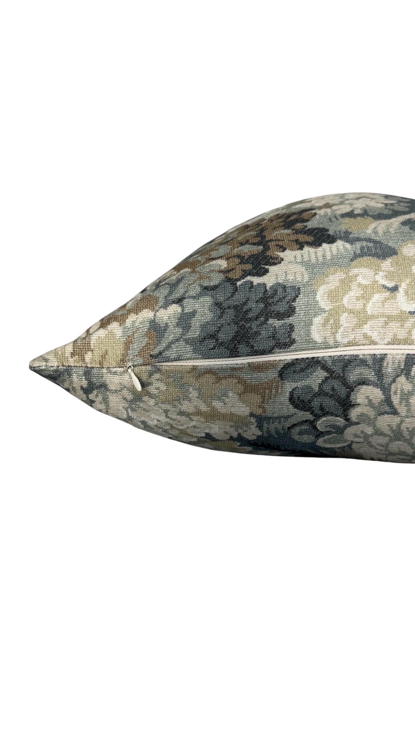 Scenic Tree Pillow Cover, Vintage Style