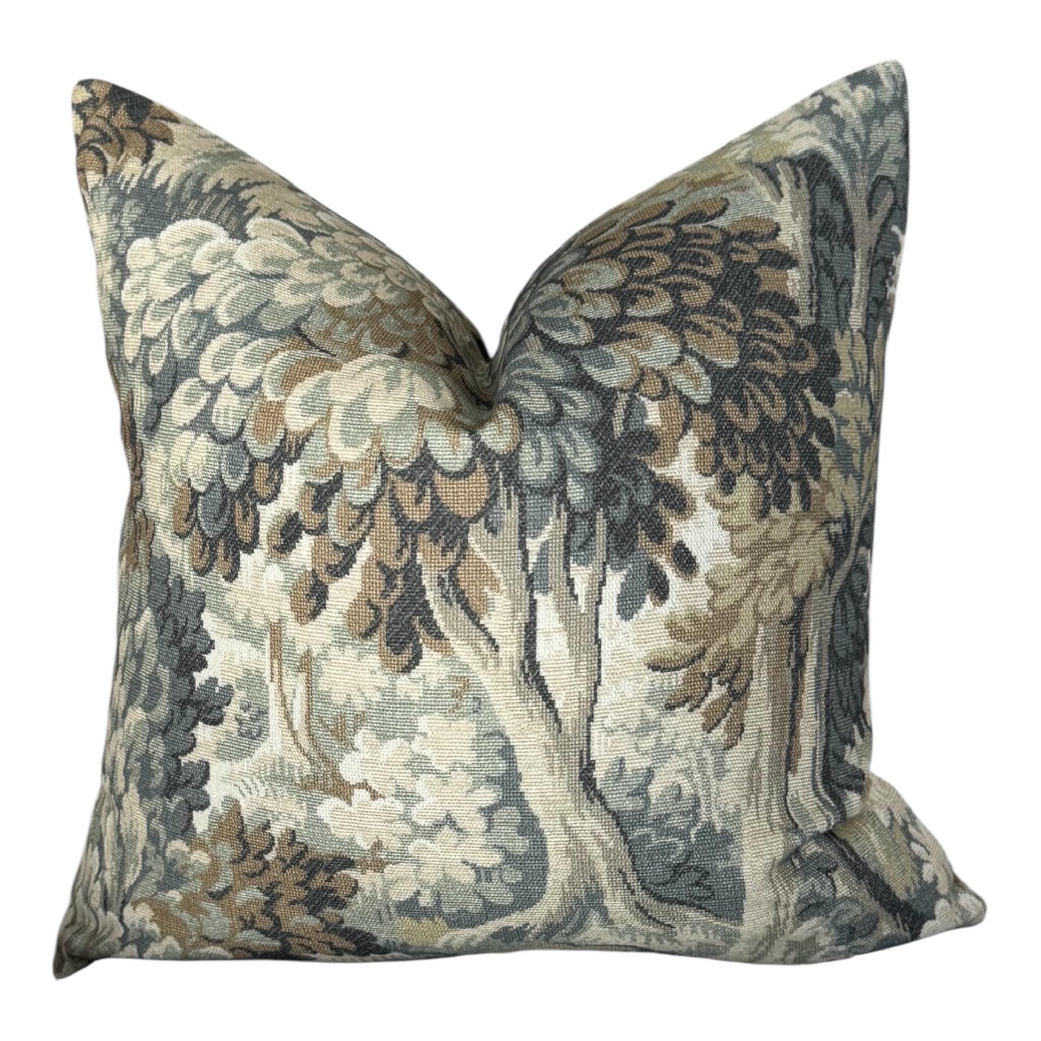 Scenic Tree Pillow Cover, Vintage Style